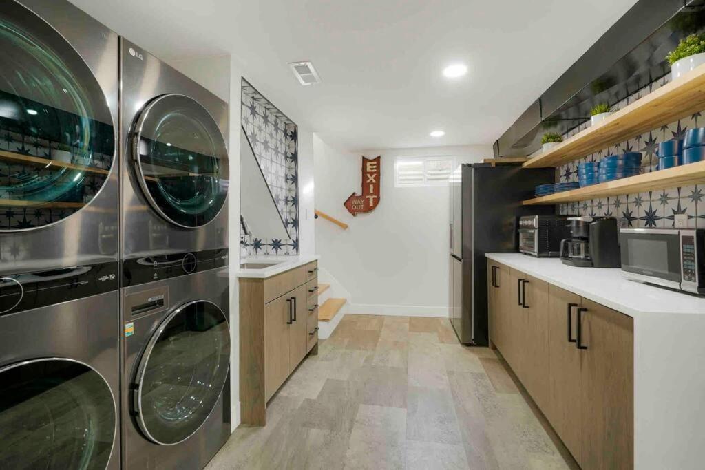 Sleeps 16 - 15 Min/Downtown, 10 Min/Medical Center Villa Аурора Екстериор снимка