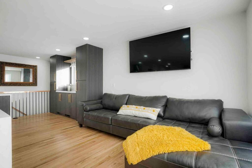 Sleeps 16 - 15 Min/Downtown, 10 Min/Medical Center Villa Аурора Екстериор снимка
