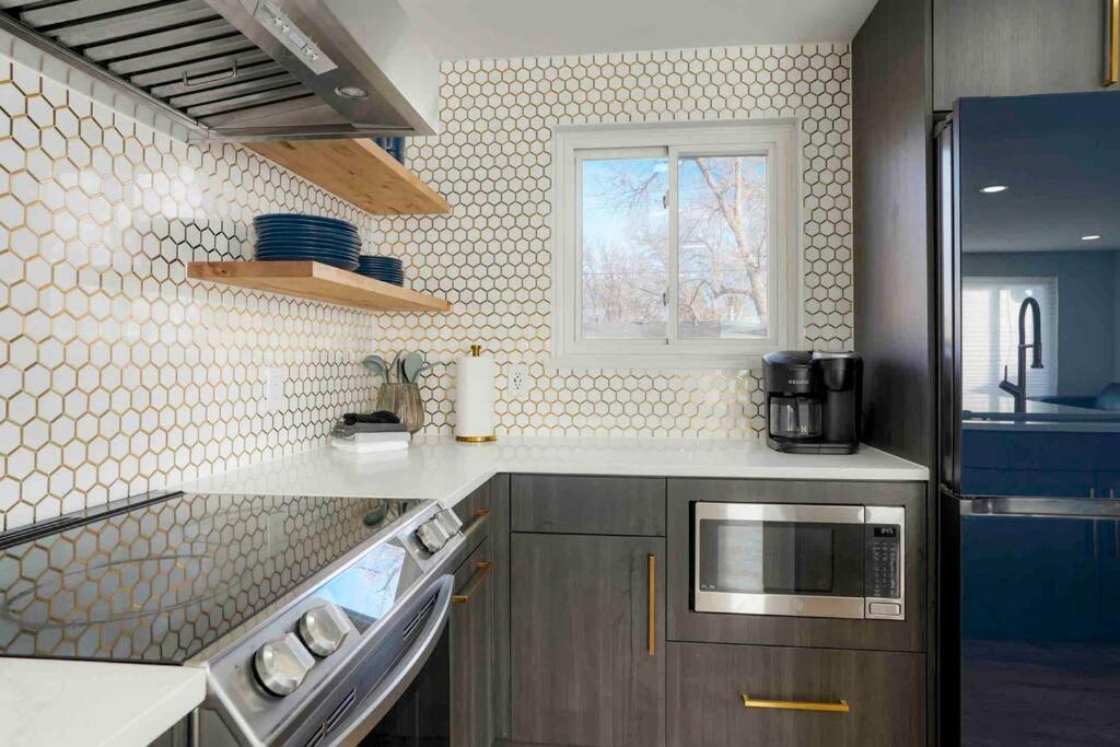 Sleeps 16 - 15 Min/Downtown, 10 Min/Medical Center Villa Аурора Екстериор снимка