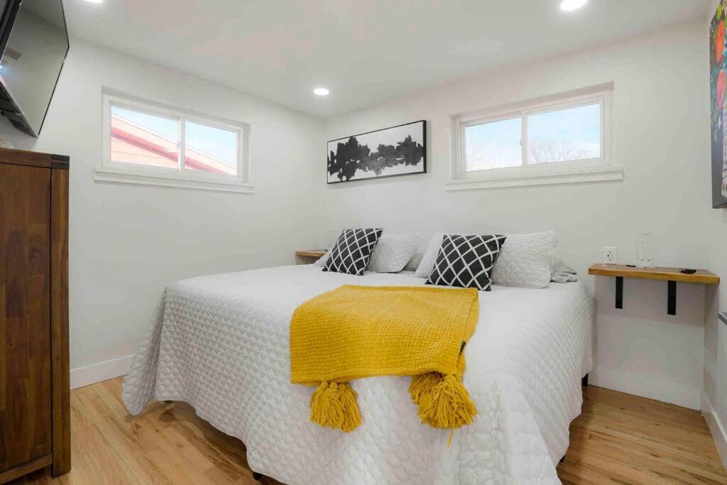 Sleeps 16 - 15 Min/Downtown, 10 Min/Medical Center Villa Аурора Екстериор снимка